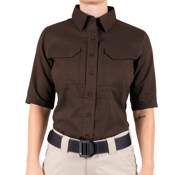 Magellan Outdoors Short Sleeved Brown Shirt - Picture 1 of 5